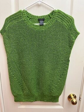Ann Taylor Factory Green Knit Scoop-Neck Cap Sleeve Sweater